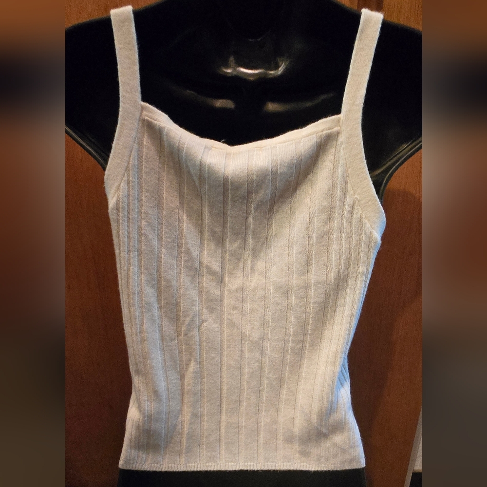 Q&A Women's Cream Camisole Soft Knit Crop Tank SzM - Picture 6 of 8